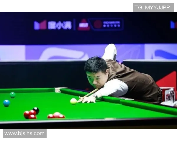 中国选手历史性闯入斯诺克世锦赛四强 英媒震惊称突破性成就