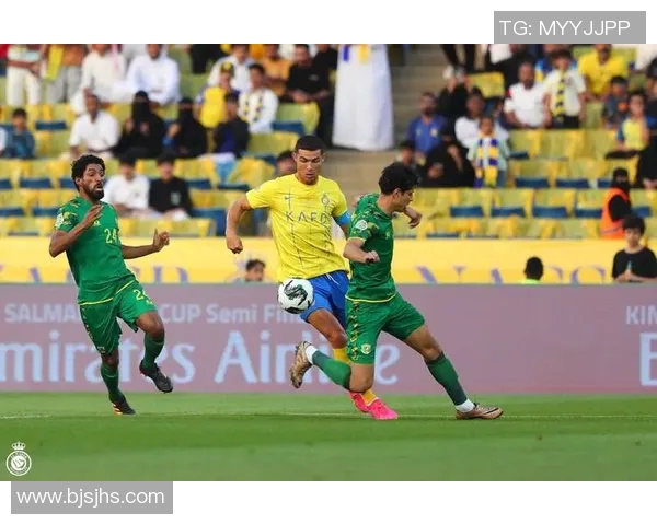 今日赛事焦点回顾:重要比赛结果及关键数据全面解析 今日赛事焦点回顾:重要比赛结果及关键数据全面解析