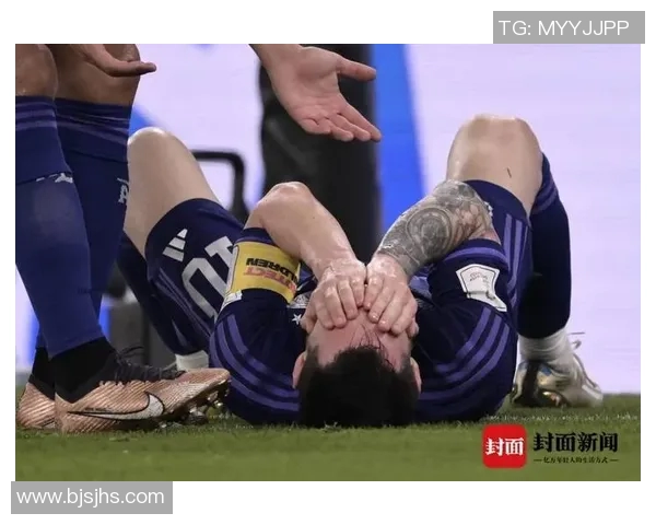 VAR赛场爆发小插曲，裁判如何处理？